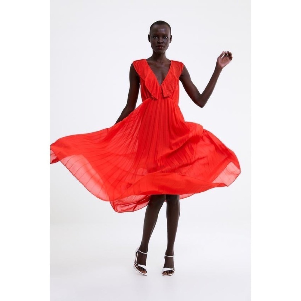 ZARA Pleated Ruffled‎ Red Maxi Dress Plunge V Neckline Valentine 2731/060 Medium